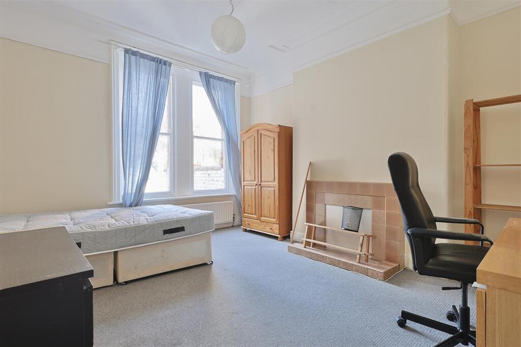House in Newcastle upon Tyne - More