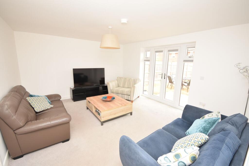 House in Waverley, Weybourne, Farnham - More