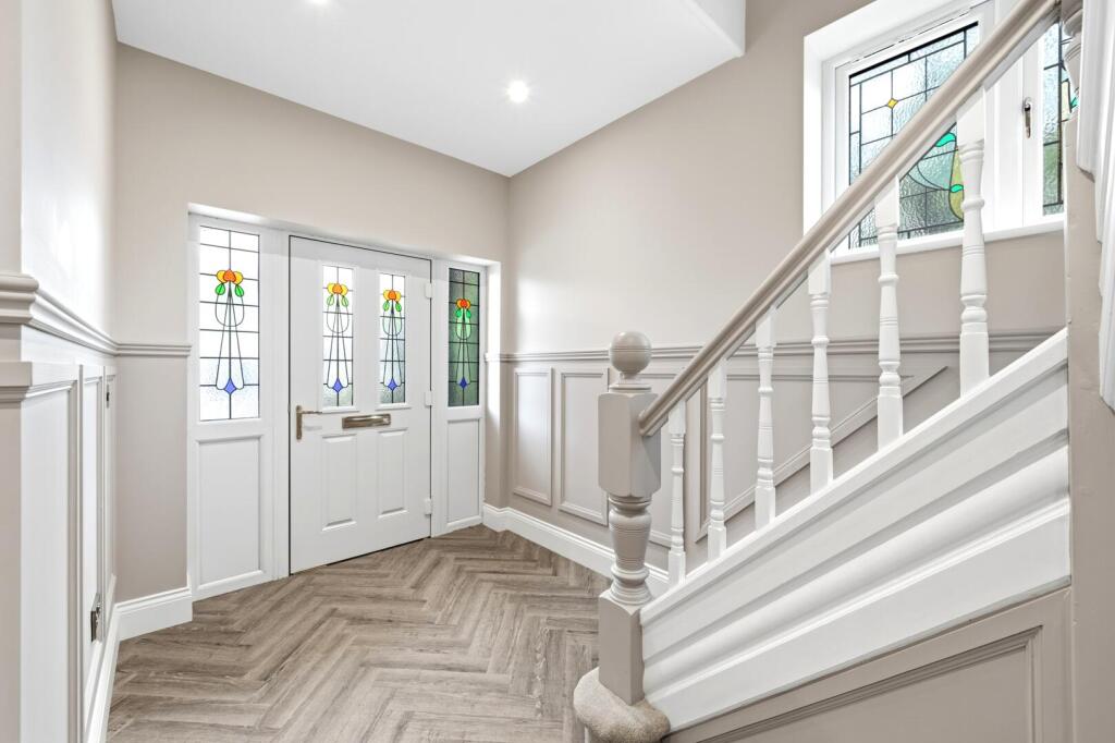 House in Nottingham, Abbey Park - View 4
