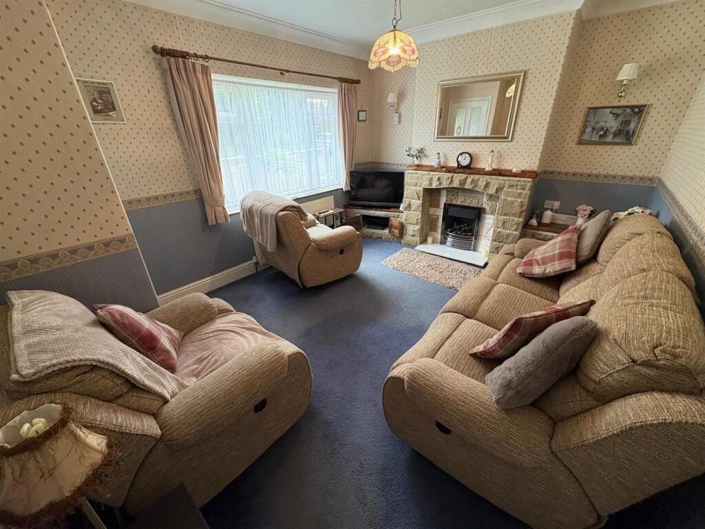 House in Bradford, Low Moor - View 5