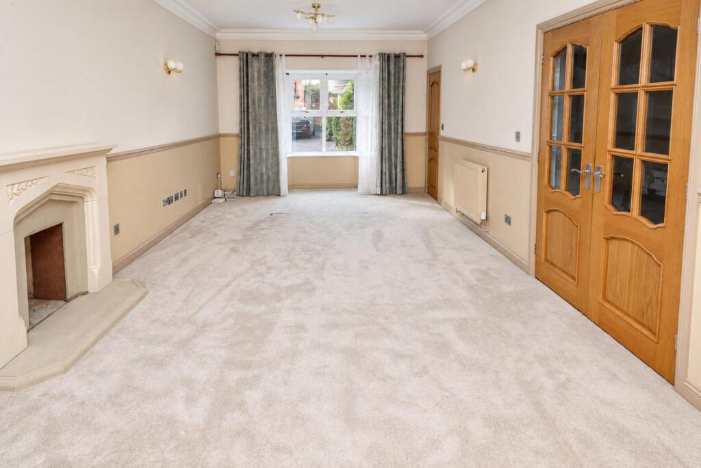 House in Rushden, North Northamptonshire - More