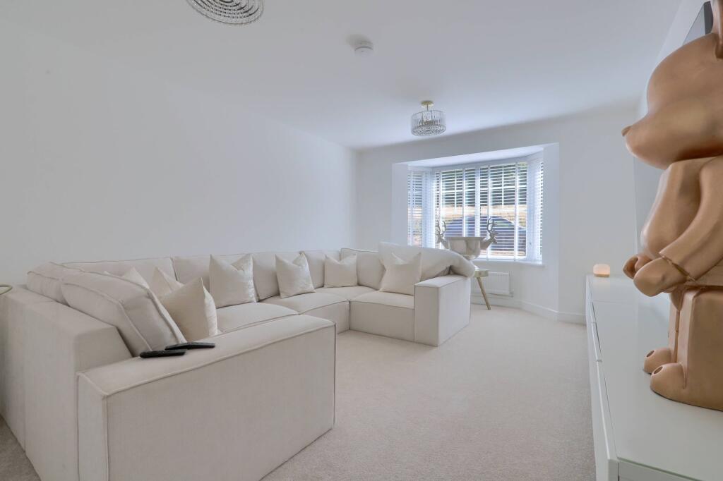 House in Stockton-on-Tees, Normanby - More