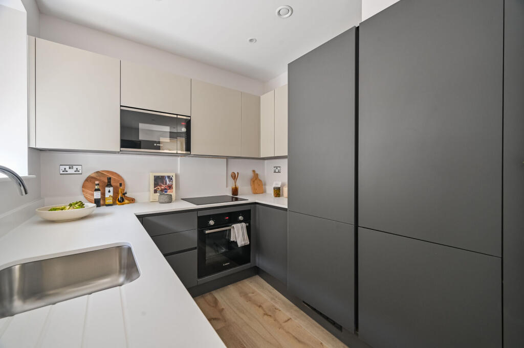 Apartment in London - View 3