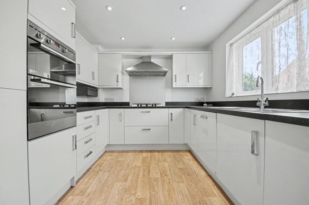 House in Southampton - View 3