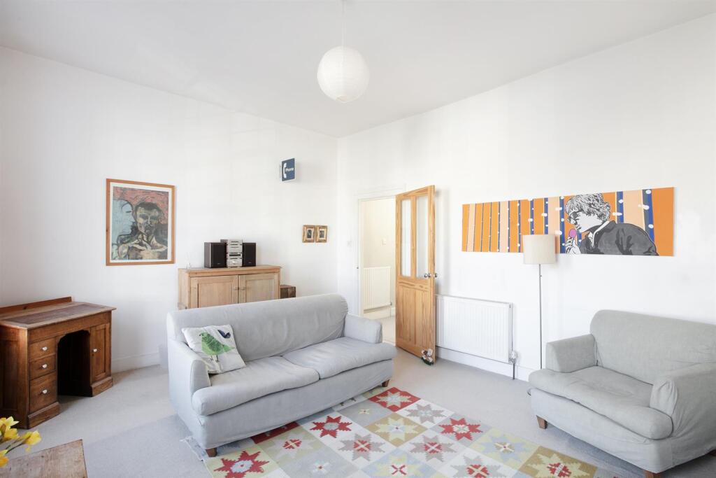 Apartment in London, Astley Estate, Old Kent Road - View 5