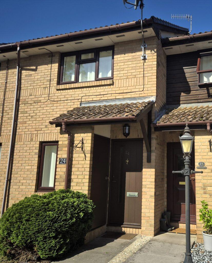 Main image of property: 24 Dales Way, West Totton, Southampton, SO40 8FQ