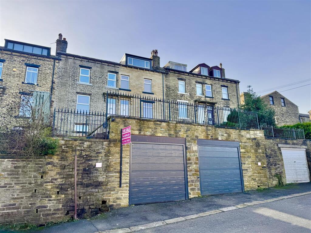 19, Savile Park St, Halifax - View 2