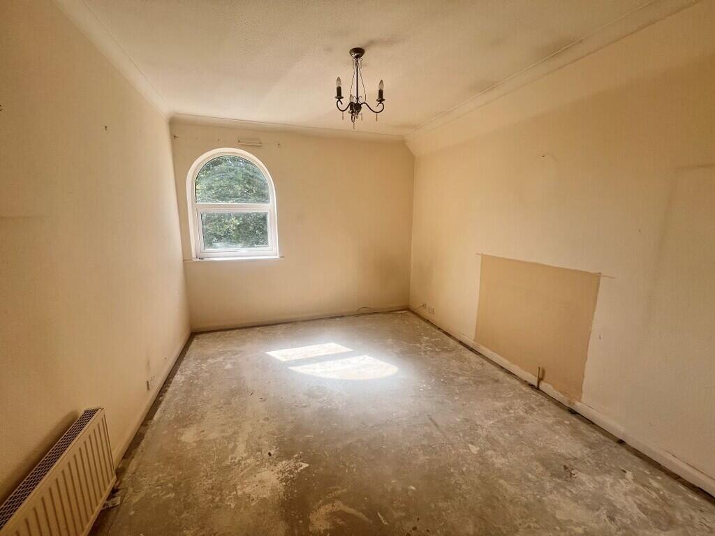 Apartment in Torquay - View 3