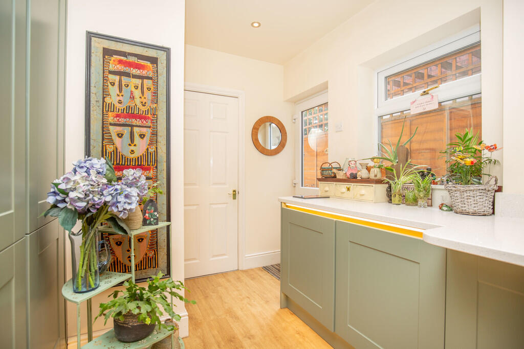 House in Tamworth, Amington - More