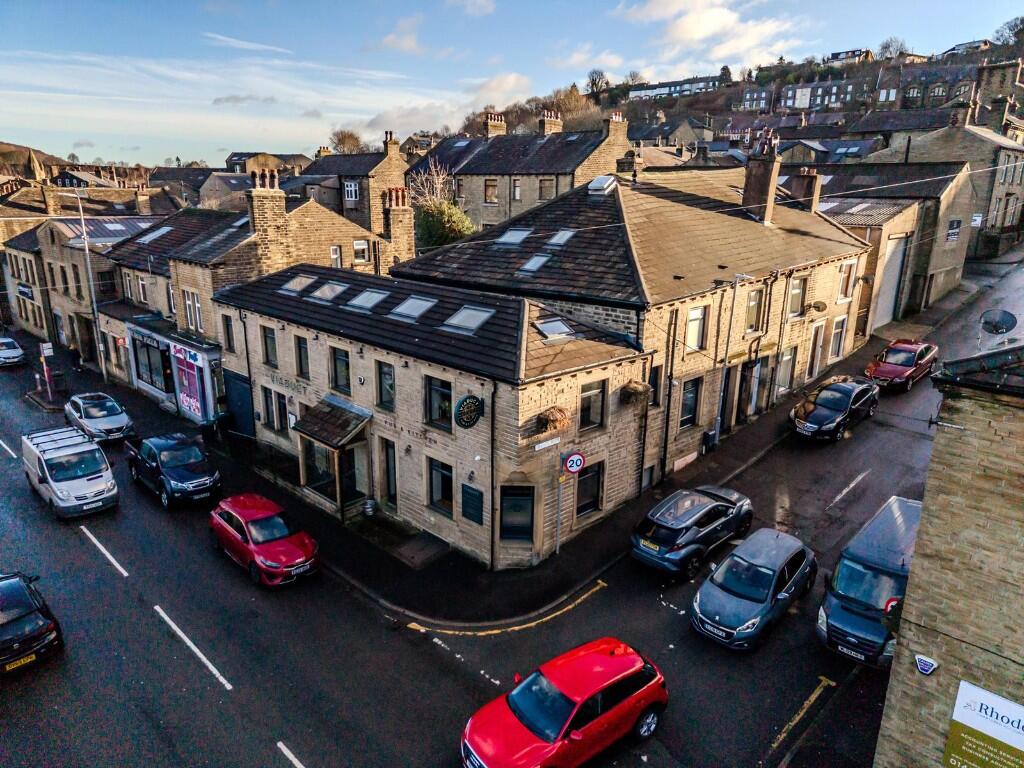 Main image of property: Viaduct Pub & Kitchen, 83 Stainland Road, Greetland, West Vale