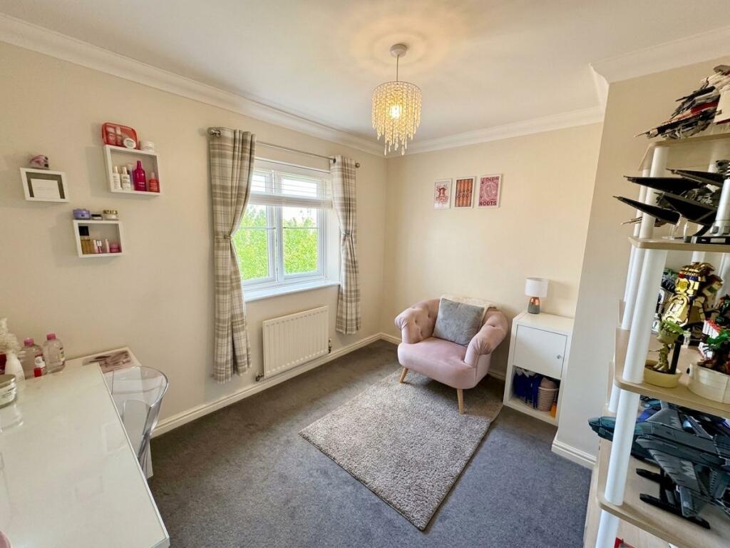 Apartment in Tonbridge - More
