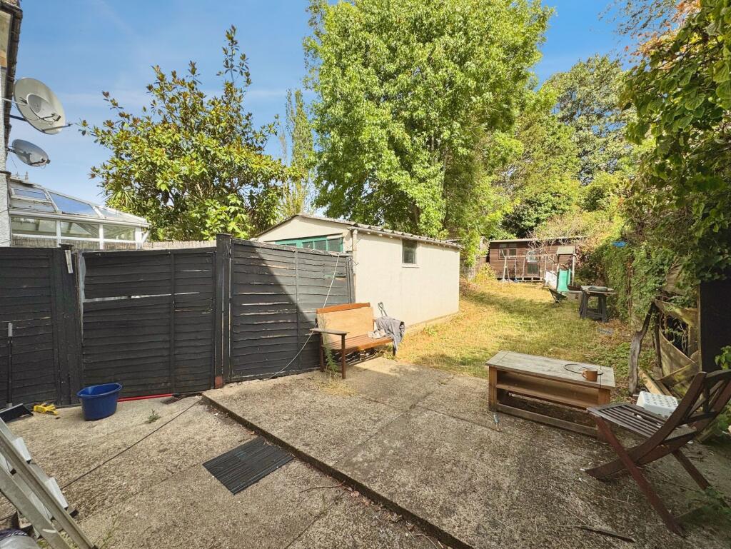 House in London - View 5