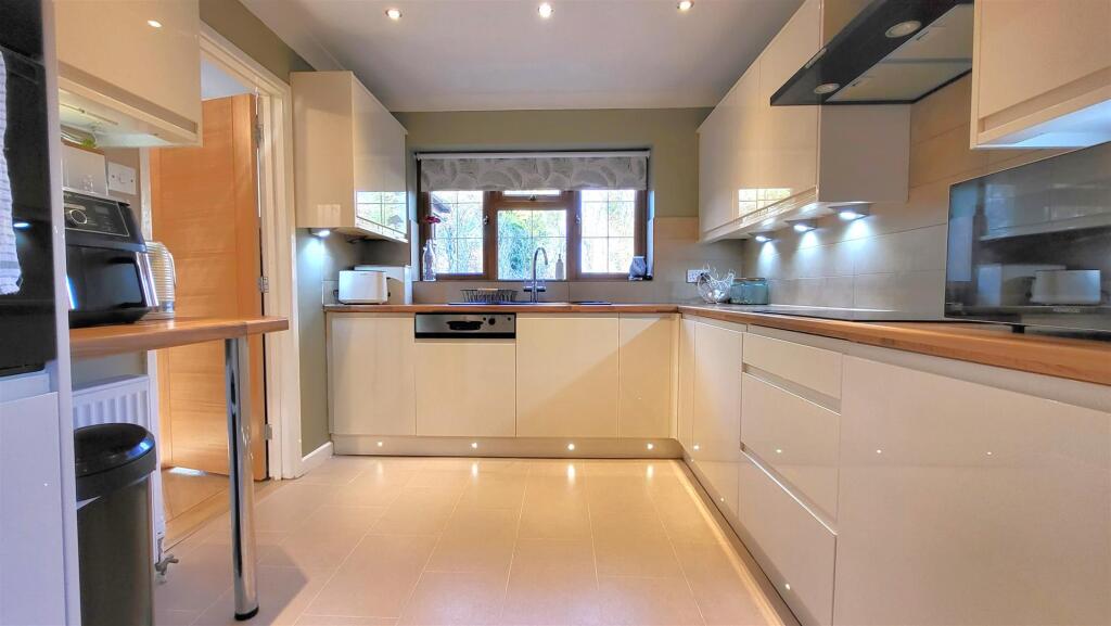 House in Peterborough - View 5