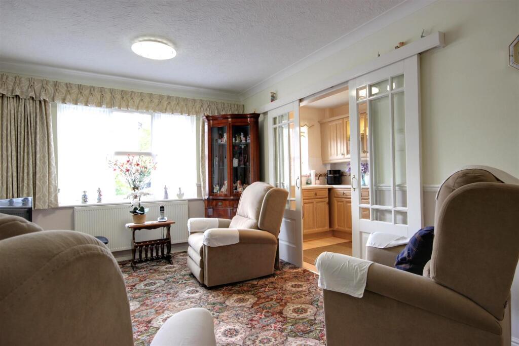 Apartment in Willerby, North Ella, East Riding of Yorkshire - View 5