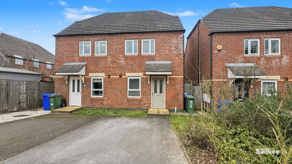 2-bed semi-detached on Albans Court, Forest Town, NG19, £155,000