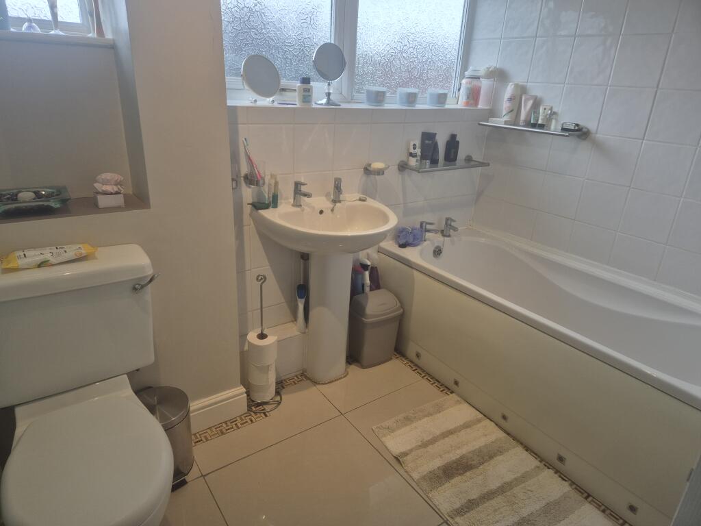 House in Chester, Elton - More