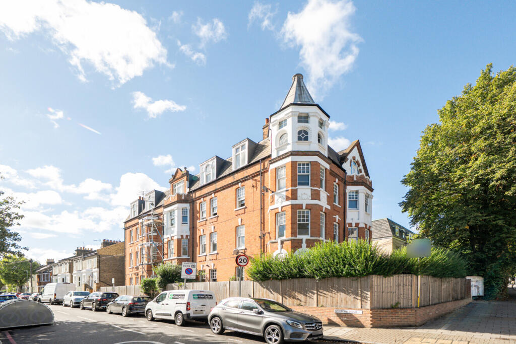 Apartment in London, Wandsworth - View 3