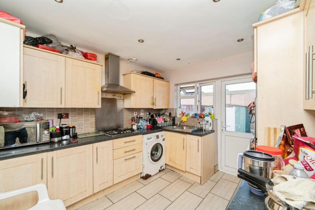 House in Southall - View 4