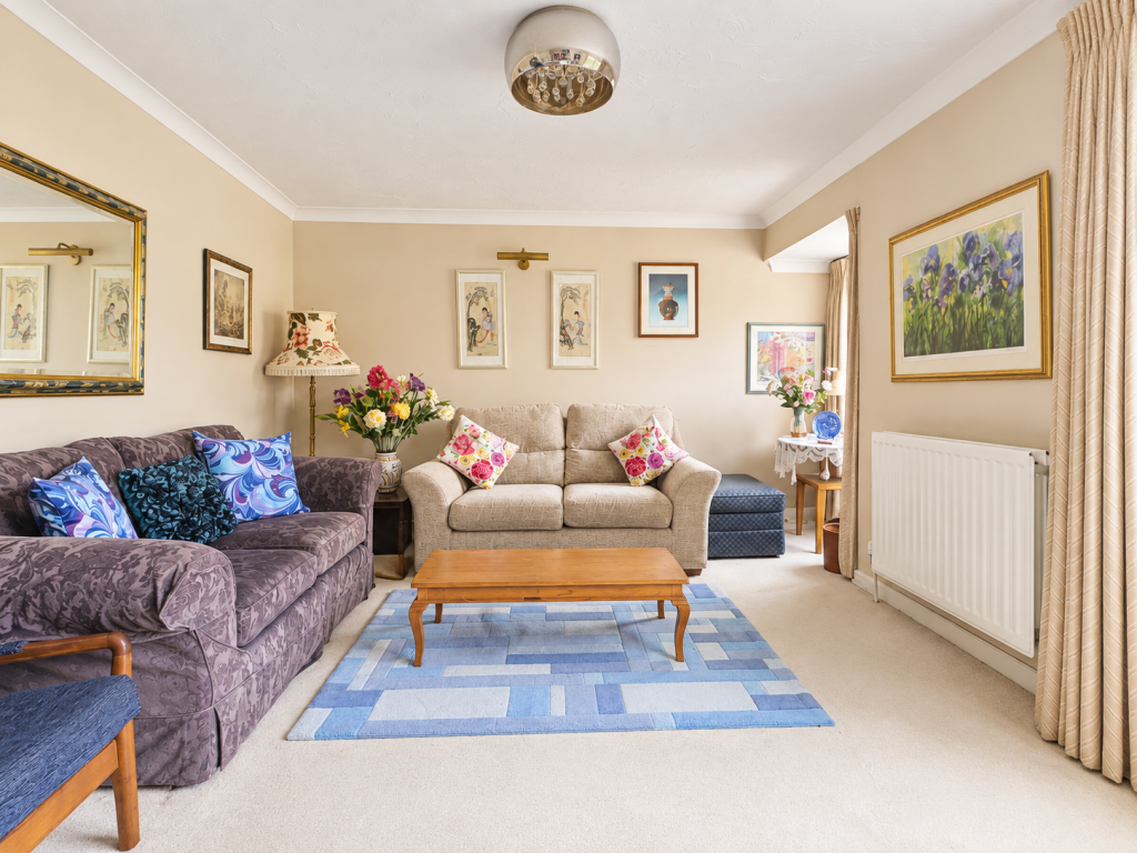 House in London, Strawberry Hill - More