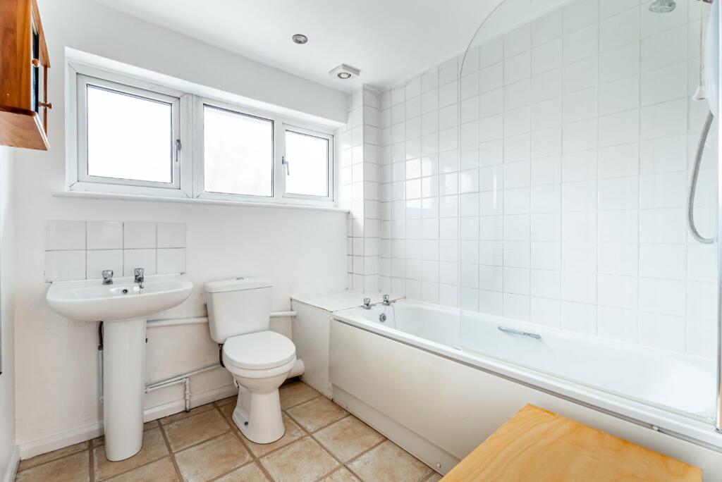 Additional image 12 of Pinewood Close, St. Albans, Hertfordshire, AL4