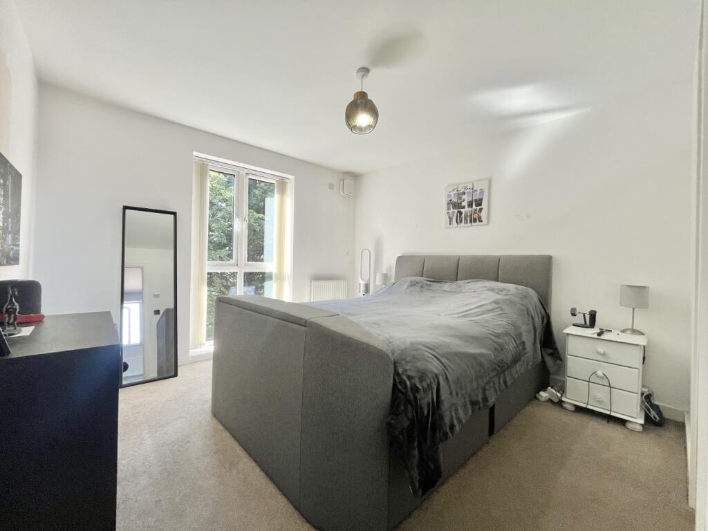 Apartment in Wolverhampton - More