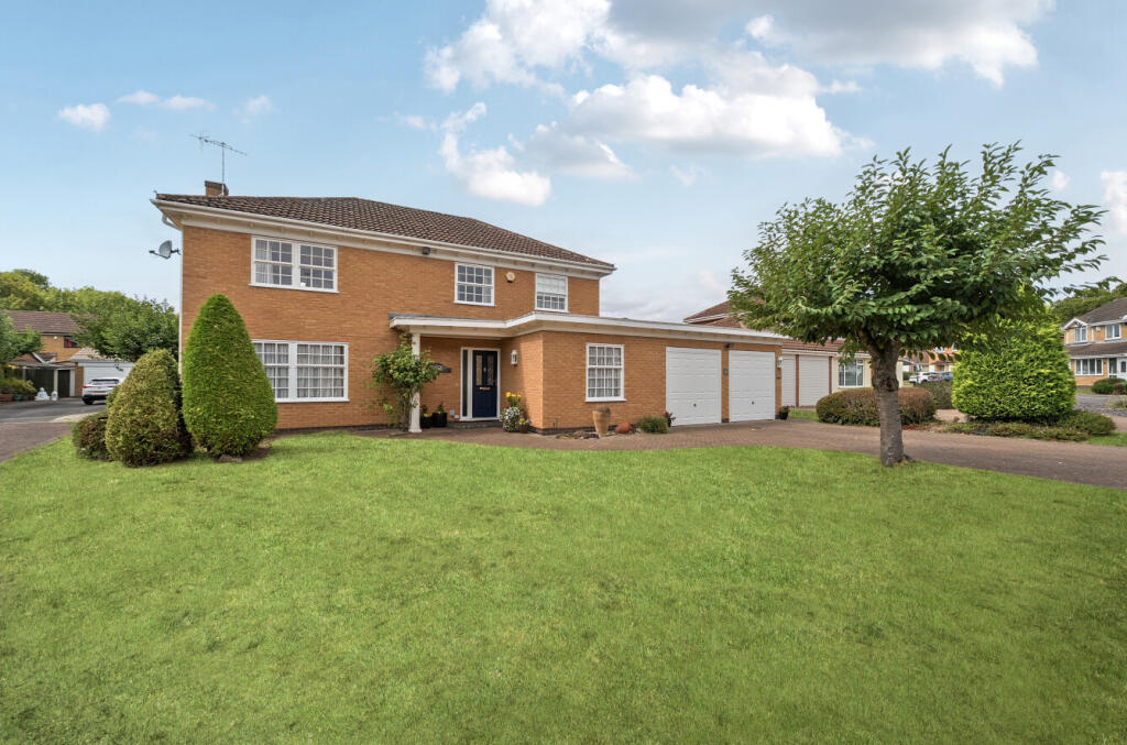 4-bed detached on Archer Crescent, Wollaton, Nottingham, £685,000
