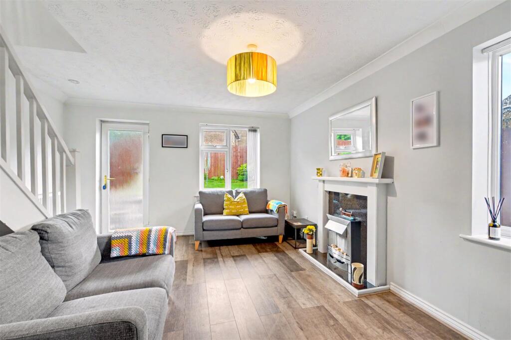 House in Gedling, Warren Hill, St. Albans - View 4
