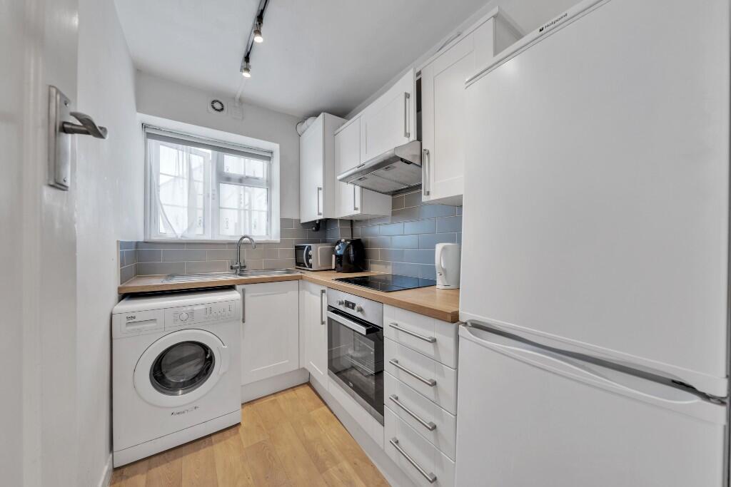 Main image of property: Okehampton Close, London, N12