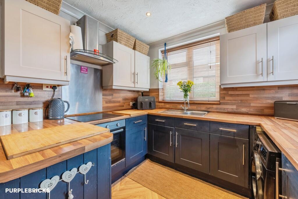 House in Hull - More