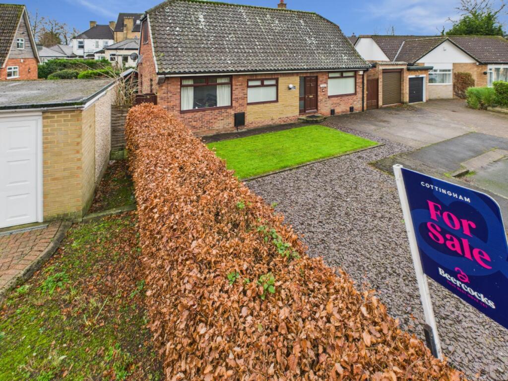 3-bed detached on Wanlass Drive, Cottingham, HU16 4JD, £180,000