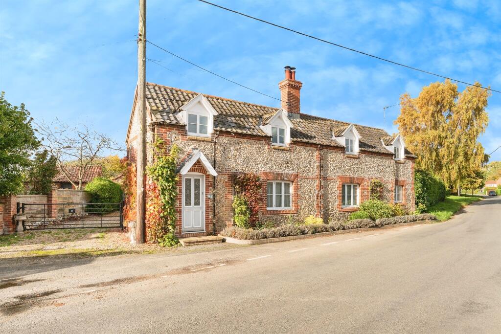 Main image of property: Fakenham Road, Tittleshall, King's Lynn