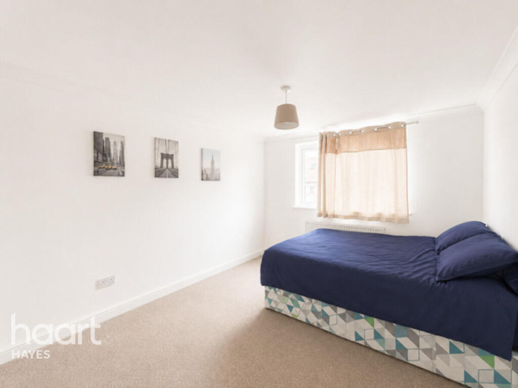 Apartment in London - View 5