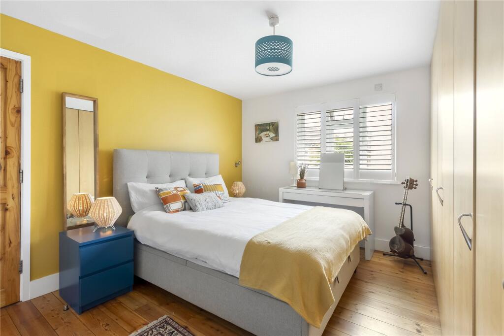 Apartment in London - View 3