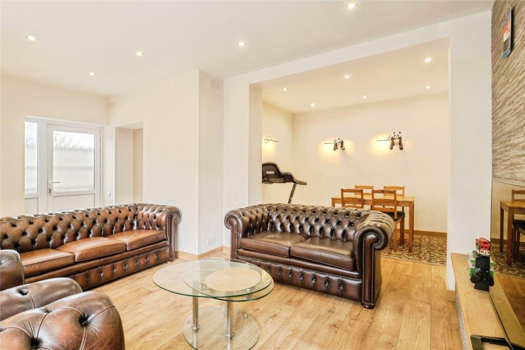 Main image of property: Canterbury Terrace, Westcotes, Leicester, LE3
