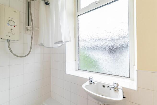Flat Shower Room