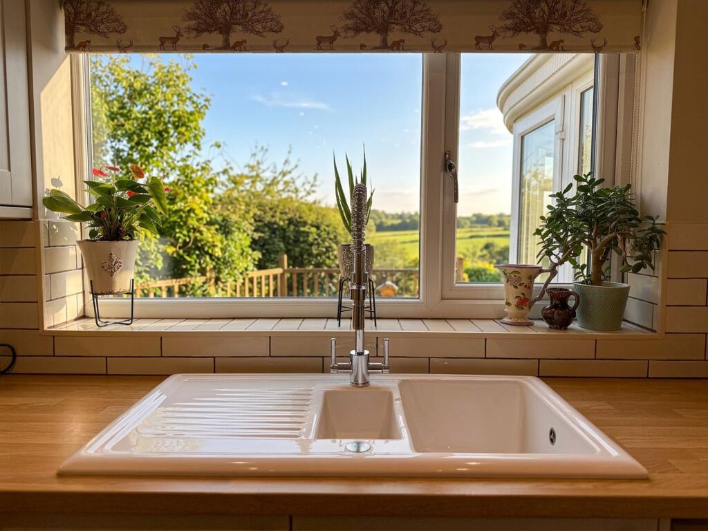 House in Kirklees, West Yorkshire - View 3