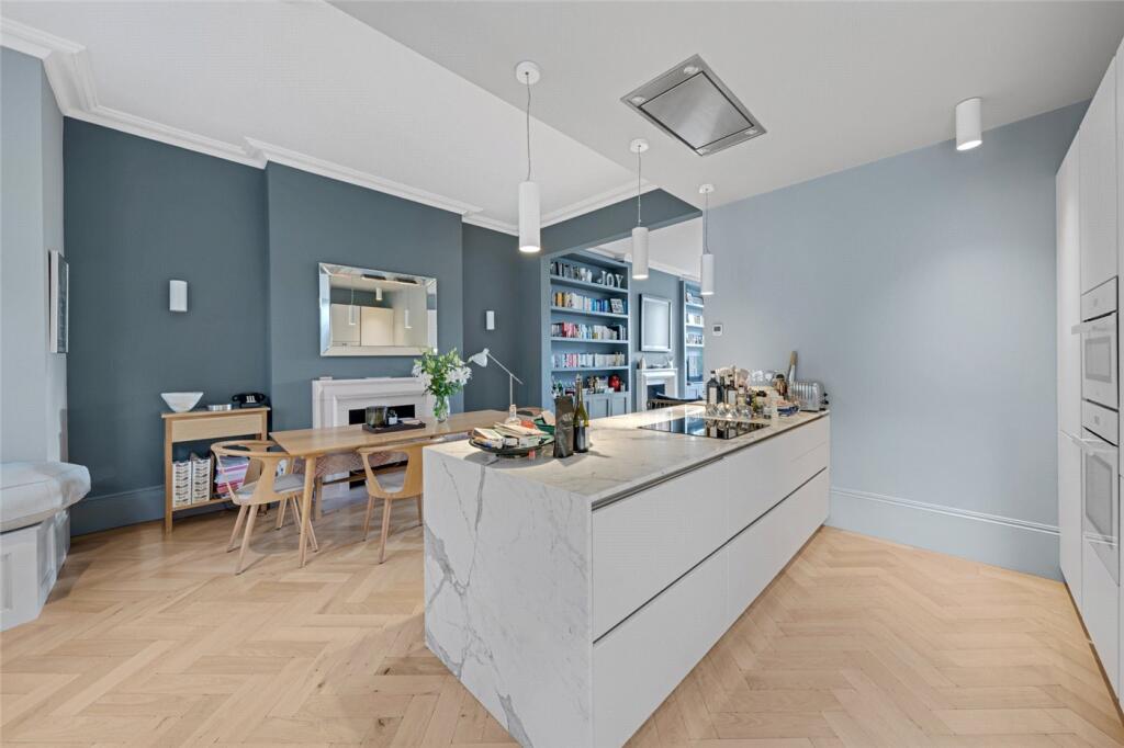 Apartment in London - View 4