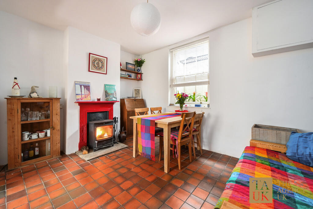 3-bed terraced on Park Crescent Road, Brighton, BN2, £475,000