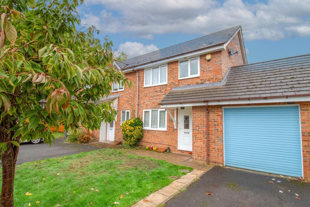 Main image of property: Nether Vell-Mead, Church Crookham, GU52