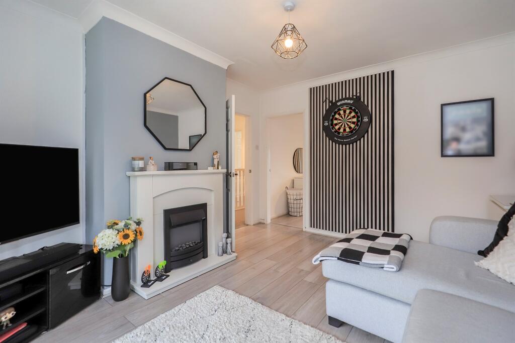 Ridge Lane, Wednesfield, Wolverhampton - View 5