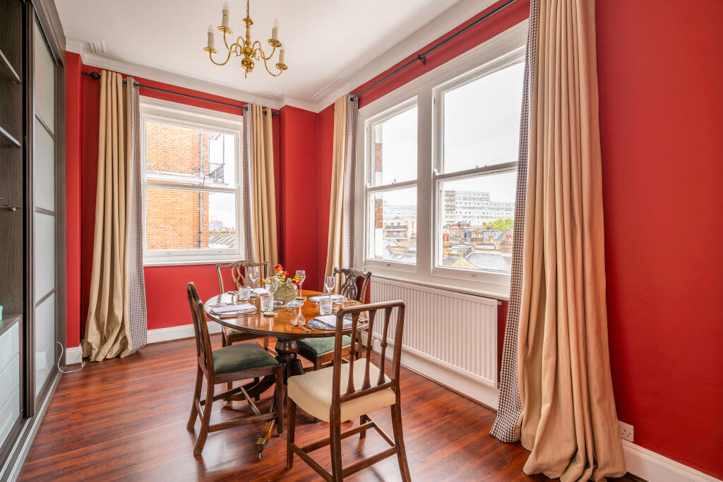Apartment in London - View 5