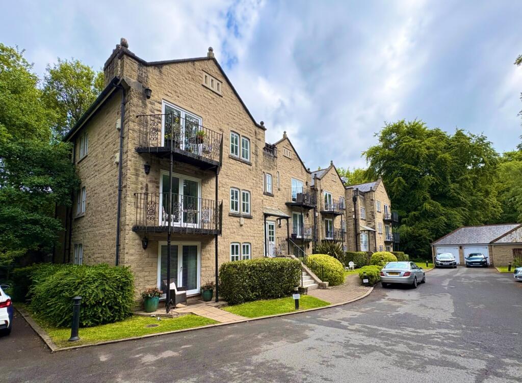 Main image of property: Quarry Dene, Weetwood, Leeds, LS16