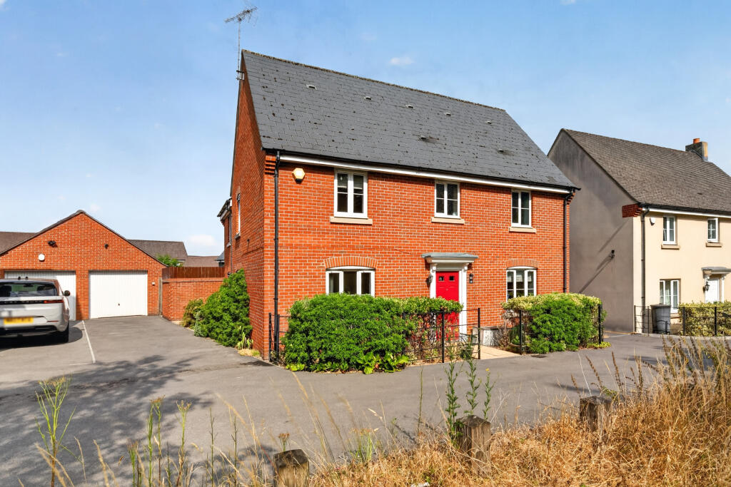 Main image of property: Bunce View, Bracknell, RG12