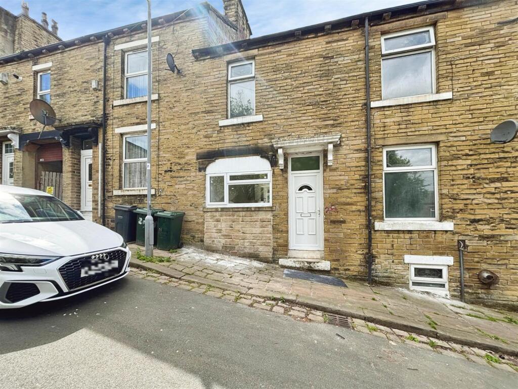 Main image of property: Pleasant Street, Bradford, BD7 3ES