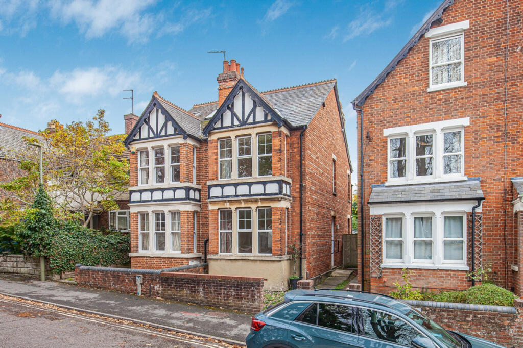 Main image of property: Junction Road, Oxford