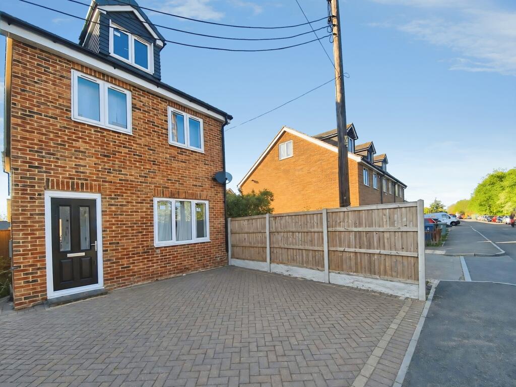 Main image of property: Church Road, Murston, Sittingbourne, Kent, ME10