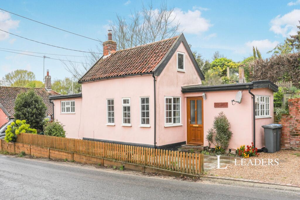 Main image of property: Fox Hill, Hollesley, Woodbridge, IP12