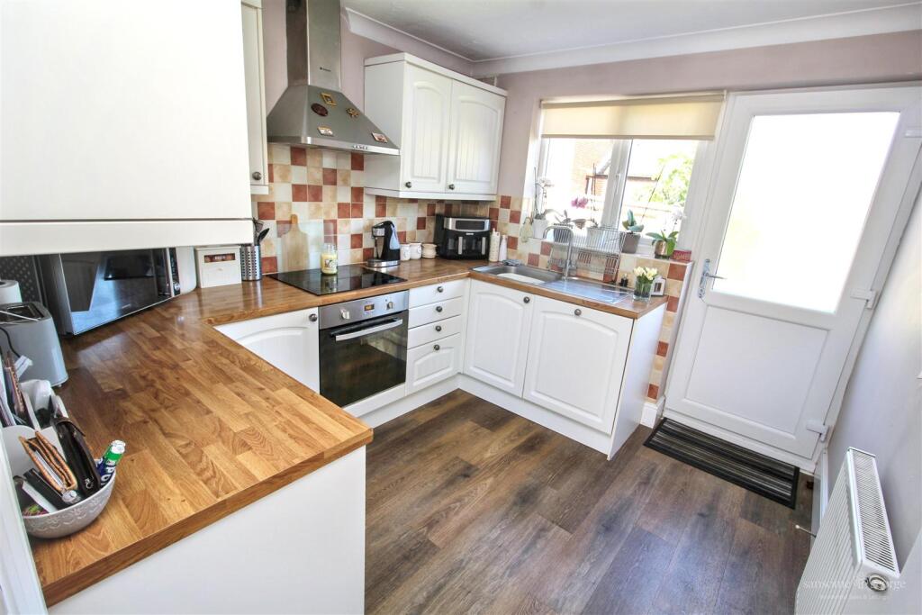House in Purley on Thames, West Berkshire - View 2