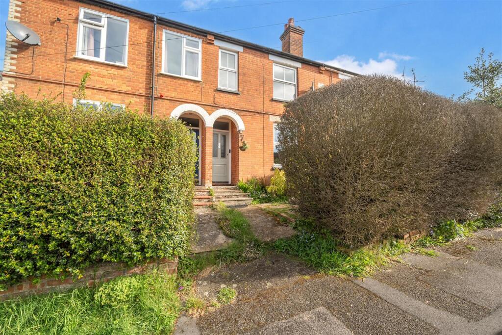 Main image of property: Cambridge Road, Crowthorne, Berkshire, RG45 7EP