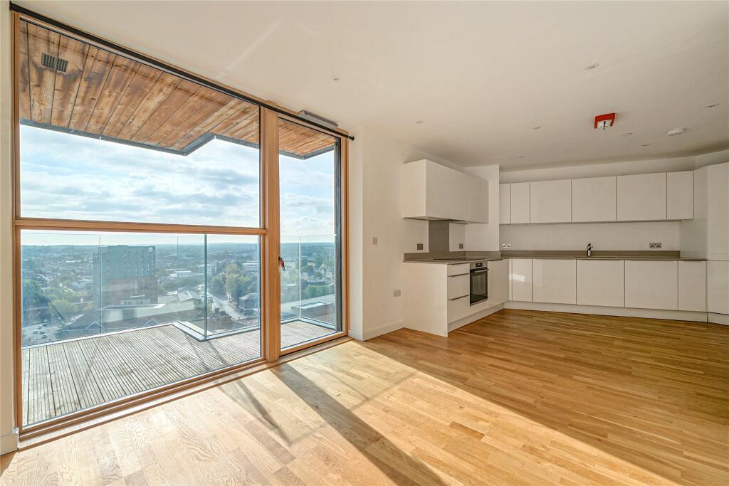 Apartment in Bromley - View 4